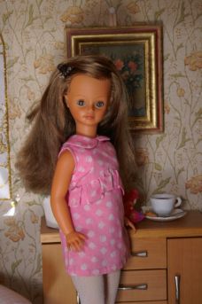 Reproduction de la tenue originale pour poupée Cathie de Bella | atelier-arianne